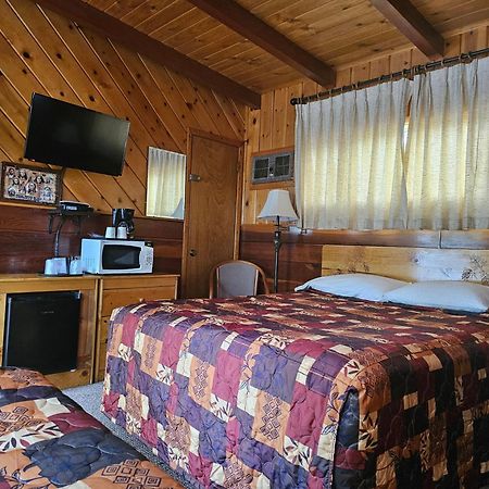 Toiyabe Motel Walker Экстерьер фото